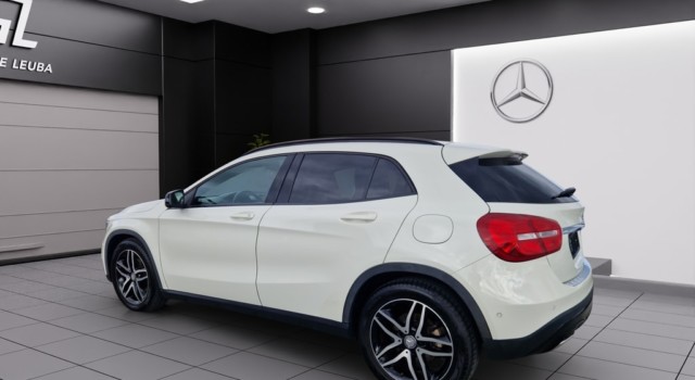 MERCEDES-BENZ GLA 250 Urban