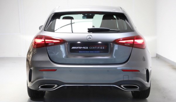 MERCEDES-BENZ A 250 AMG Line 4Matic