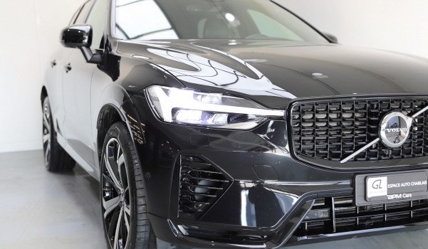 VOLVO XC60 T6 eAWD Ultra Dark