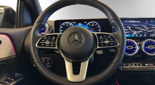 MERCEDES-BENZ B 180 Progressive