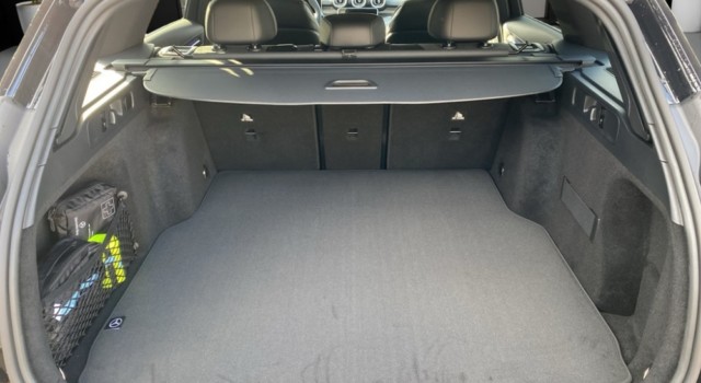 MERCEDES-BENZ C 220 d T 4 Matic Swiss Star