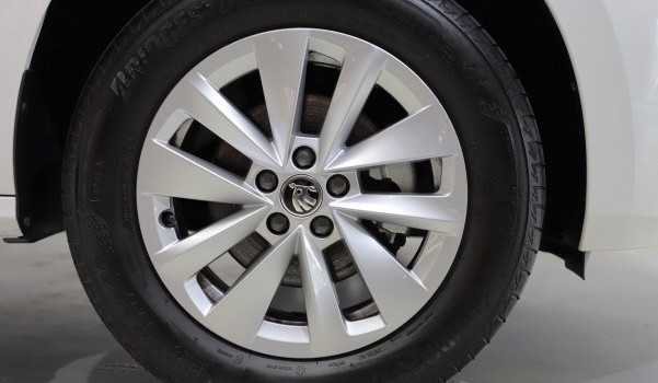 SKODA KAMIQ 1.0 TSI Selection