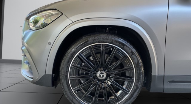 MERCEDES-BENZ GLA 250 4Matic 8G-DCT Swiss Star