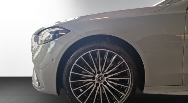 MERCEDES-BENZ C 300 T 4 Matic