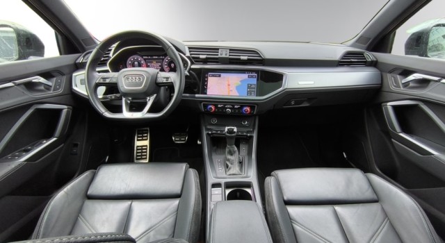 AUDI Q3 45 TFSI S line quattro