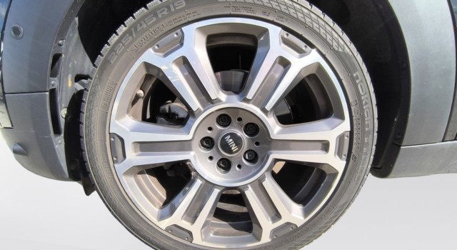 MINI COUNTRYMAN CooperSE Trafa