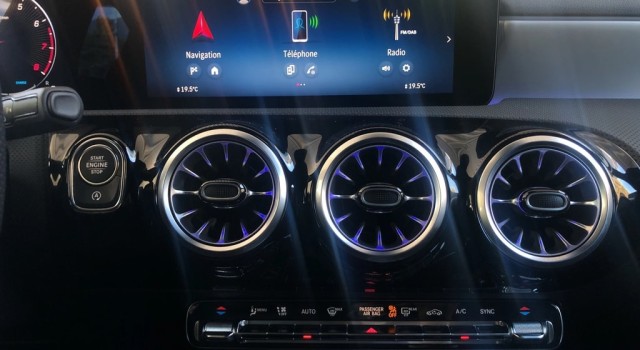 MERCEDES-BENZ A 200 Night Star 7G-DCT