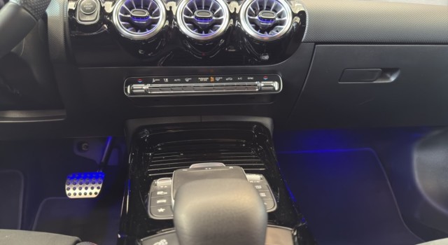 MERCEDES-BENZ CLA 35 AMG 4Matic