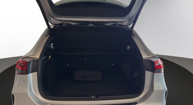 MERCEDES-BENZ GLA 250 e AMG Line 8G-DCT