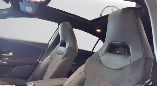 MERCEDES-BENZ A 220 4Matic 8G-DCT