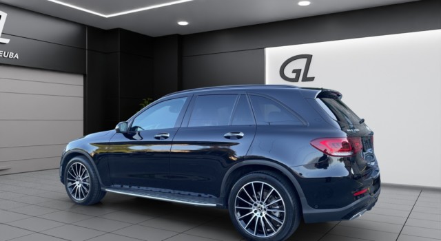 MERCEDES-BENZ GLC 200 AMG Line 4Matic 9G-Tronic