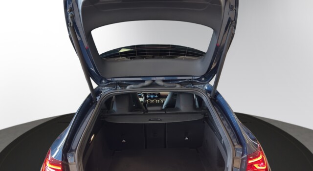 MERCEDES-BENZ CLA 250 CLA SB 250 AMG Line 4M 7G