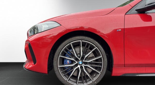 BMW M135 i xDrive Steptronic