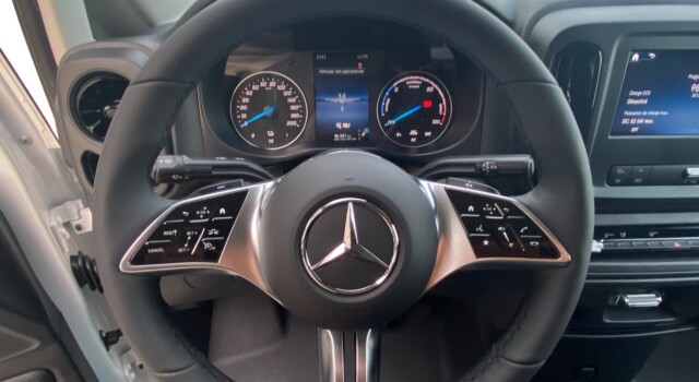 MERCEDES-BENZ VITO e 129 Lang Profesional