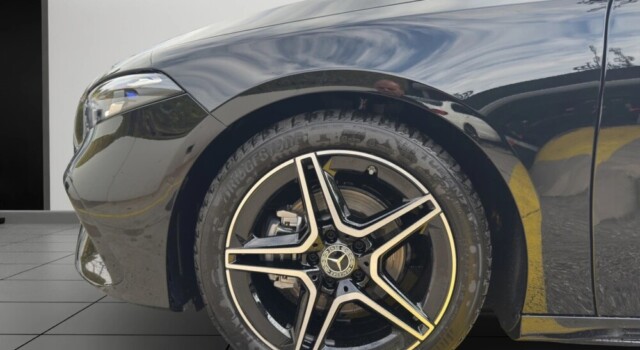 MERCEDES-BENZ A 200 Night Star 7G-DCT