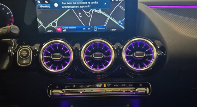 MERCEDES-BENZ GLA 200 Night Star 7G-DCT