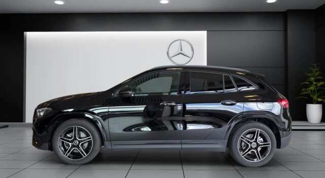 MERCEDES-BENZ GLA 220 4Matic 8G-DCT