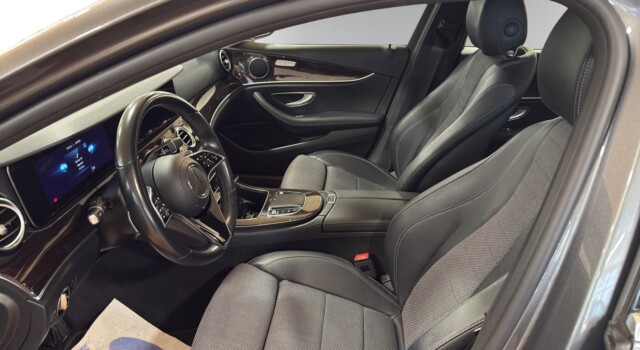 MERCEDES-BENZ E 200 T 4Matic Avantgarde 9G-Tronic