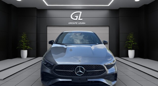 MERCEDES-BENZ A 200 Night Star 7G-DCT