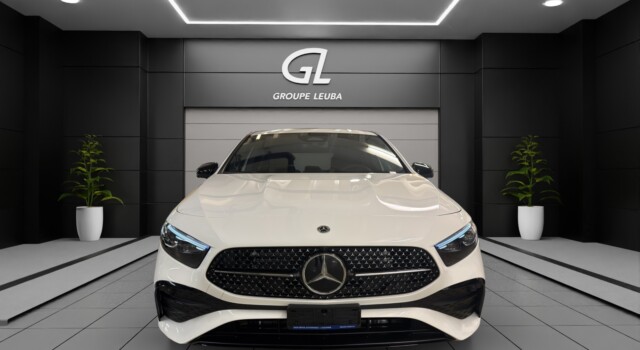 MERCEDES-BENZ A 200 Night Star 7G-DCT