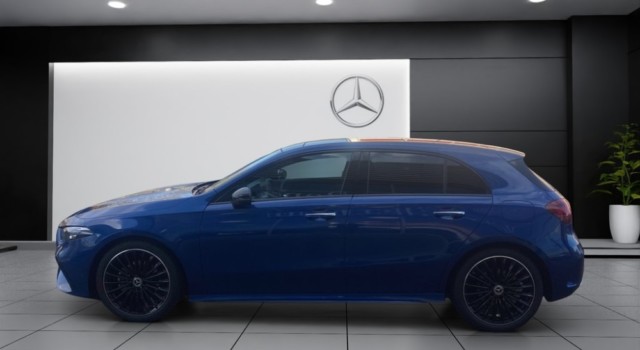 MERCEDES-BENZ A 200 Night Star 7G-DCT