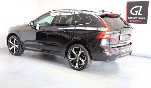 VOLVO XC60 T6 eAWD Ultra Dark