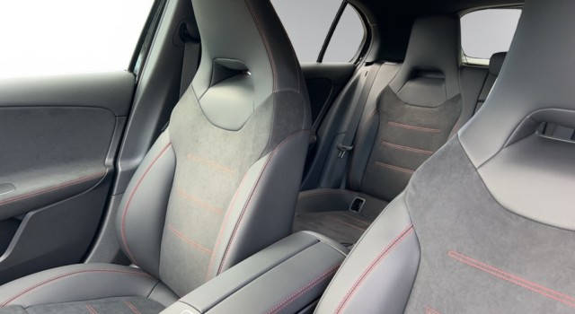 MERCEDES-BENZ A 200 Night Star 7G-DCT