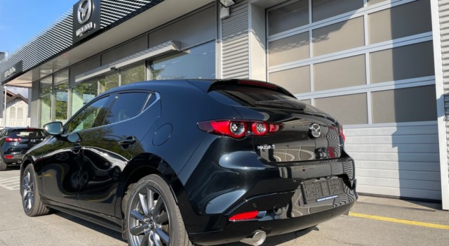MAZDA 3 Hatchback SKYACTIV-G M Hybrid 140 Centre Line Automat