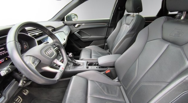 AUDI Q3 45 TFSI S line quattro