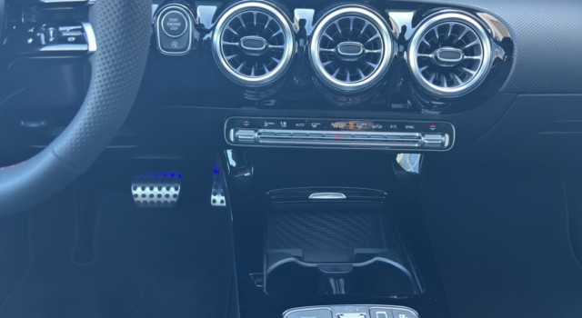 MERCEDES-BENZ A 250 e EQ Star 8G-DCT