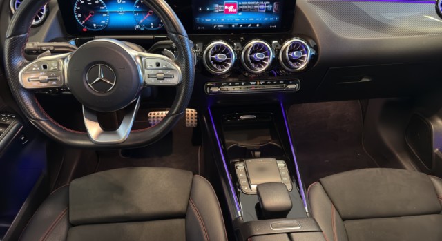MERCEDES-BENZ GLA 250 AMG Line 4Matic