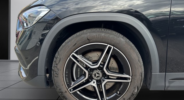 MERCEDES-BENZ GLA 250 4Matic AMG Line 8G-DCT