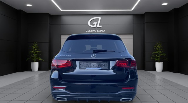 MERCEDES-BENZ GLC 200 AMG Line 4Matic 9G-Tronic