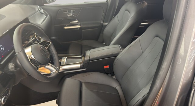 MERCEDES-BENZ GLA 250 4Matic 8G-DCT Swiss Star