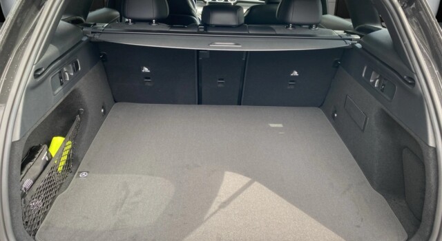 MERCEDES-BENZ GLC 300 4Matic 9G-Tronic