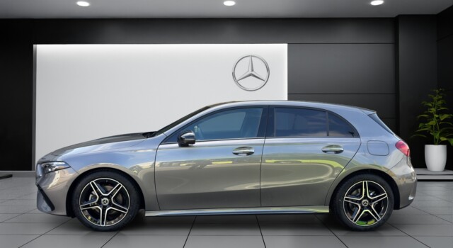 MERCEDES-BENZ A 200 Night Star 7G-DCT