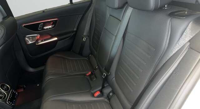 MERCEDES-BENZ C 220 d T 4 Matic