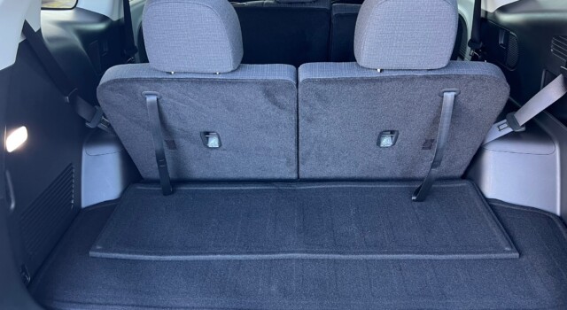 HYUNDAI IONIQ 9 110kWh Amplia 4WD