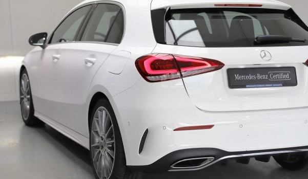 MERCEDES-BENZ A 200 AMG Line