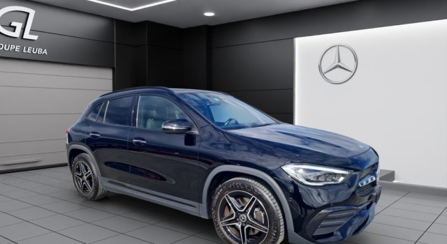 MERCEDES-BENZ GLA 250 AMG Line 4Matic