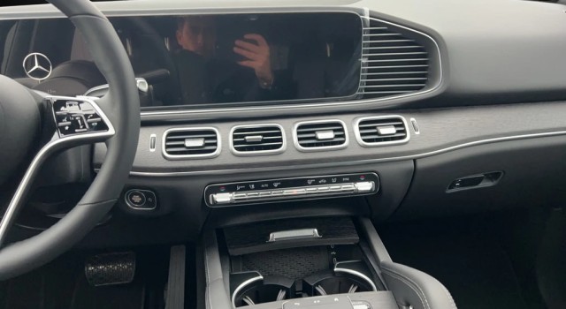 MERCEDES-BENZ GLE 300 d 4Matic 9G-Tronic