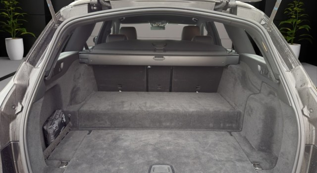 MERCEDES-BENZ E 300 de T 4Matic EQ Star 9G-Tronic