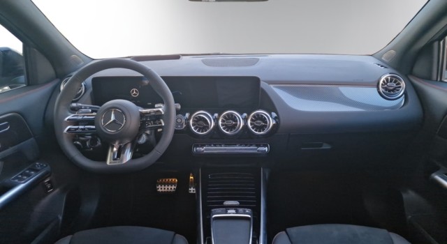 MERCEDES-BENZ GLA 35 AMG GLA AMG 35 4Matic 8G-DCT