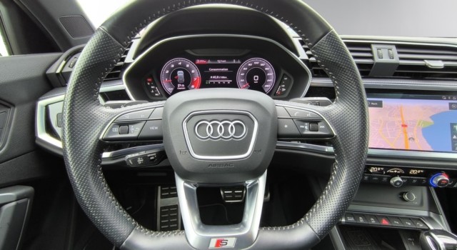 AUDI Q3 45 TFSI S line quattro