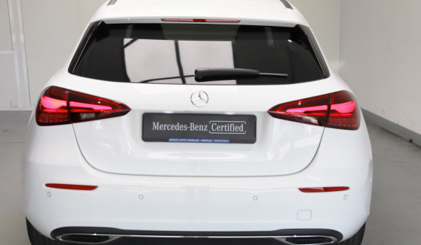 MERCEDES-BENZ A 180