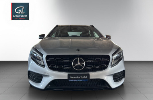 MERCEDES-BENZ GLA 250 AMG Line 4Matic