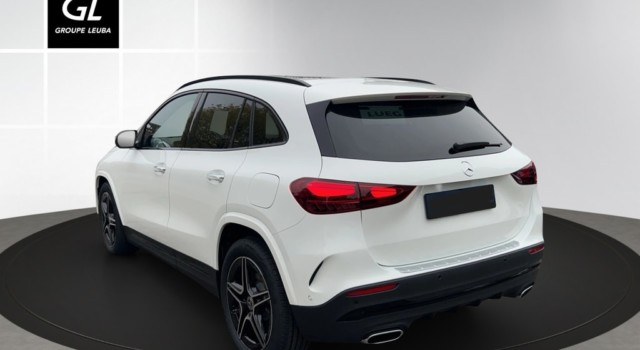 MERCEDES-BENZ GLA 250 4Matic 8G-DCT Swiss Star