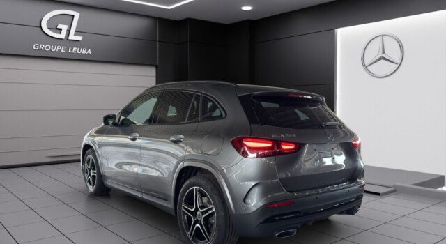 MERCEDES-BENZ GLA 220 4Matic 8G-DCT
