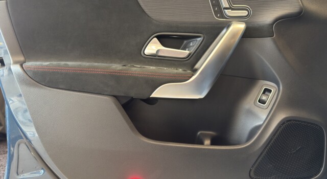 MERCEDES-BENZ CLA 250 CLA SB 250 AMG Line 4M 7G