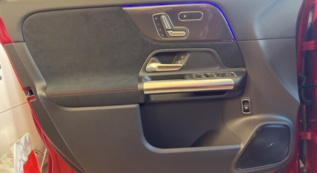 MERCEDES-BENZ GLA 220 4Matic 8G-DCT